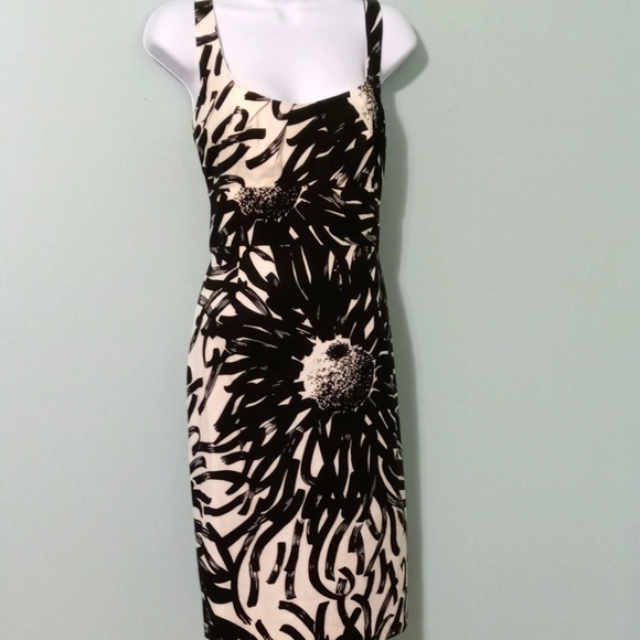 Suzi Chin Dresses & Skirts - Suzi Chin Dress Sleeveless Size 8 Black White Abstract Flowers